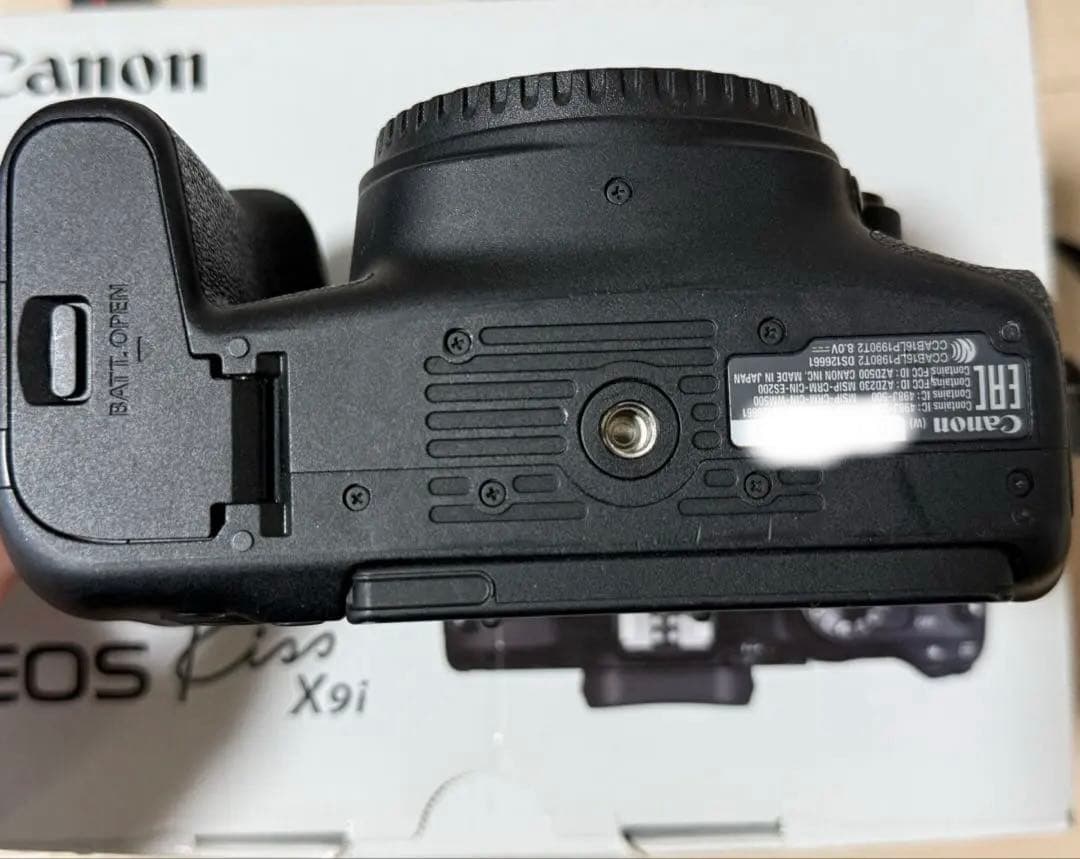 【美品】Canon EOS Kiss X9i デジタル一眼レフカメラ