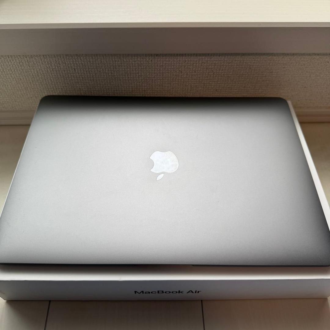 MacBook Air 2019 13インチ 8GB/256GB スペースグレー