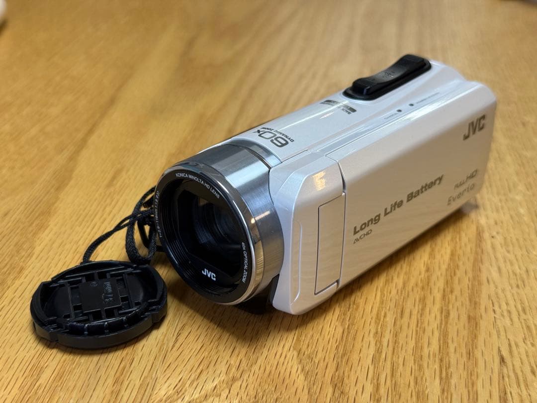 JVCビデオカメラ 耐低温 耐衝撃 内蔵メモリー32GB GZ-F200-W