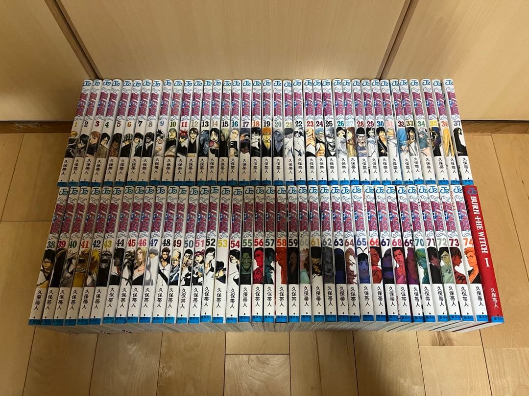 ★Bleach 1巻〜74巻 全巻セット＋関連本1冊