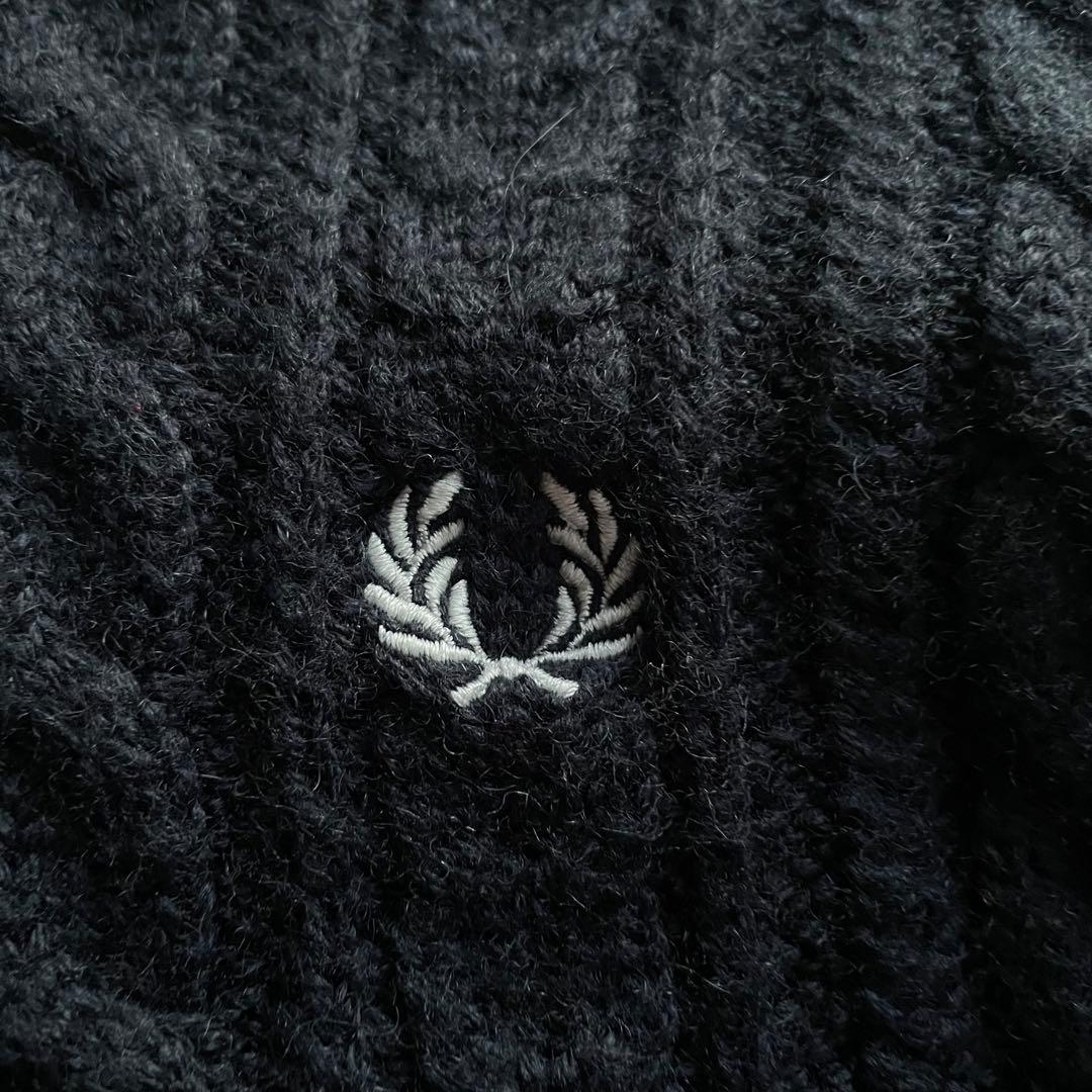 美品　フレッドペリー 表記S ケーブルニット　チルデンニット　ウール　月桂樹　黒