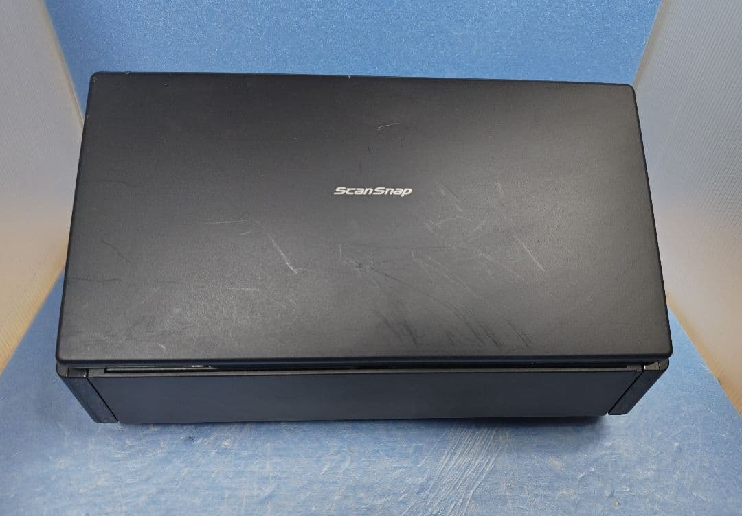 たまった書類を無線でスキャン ScanSnap iX500