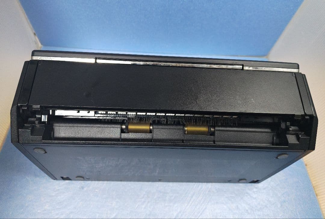 たまった書類を無線でスキャン ScanSnap iX500