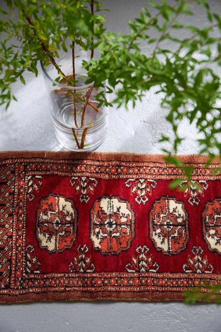 ヴィンテージラグ　トライバルラグ　パキスタン（95×33cm）赤　茶　オレンジ