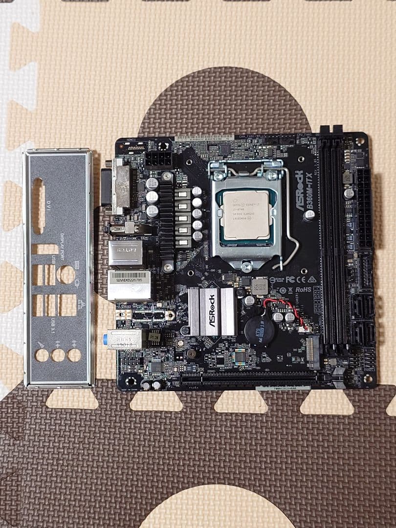 CPU Intel Core i7-8700 + ASRock B360M-ITX