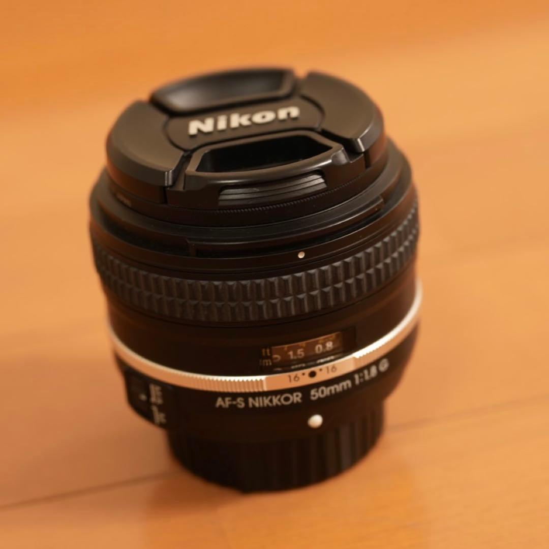 Nikon 50mm f/1.8G Special Edition フィルター付