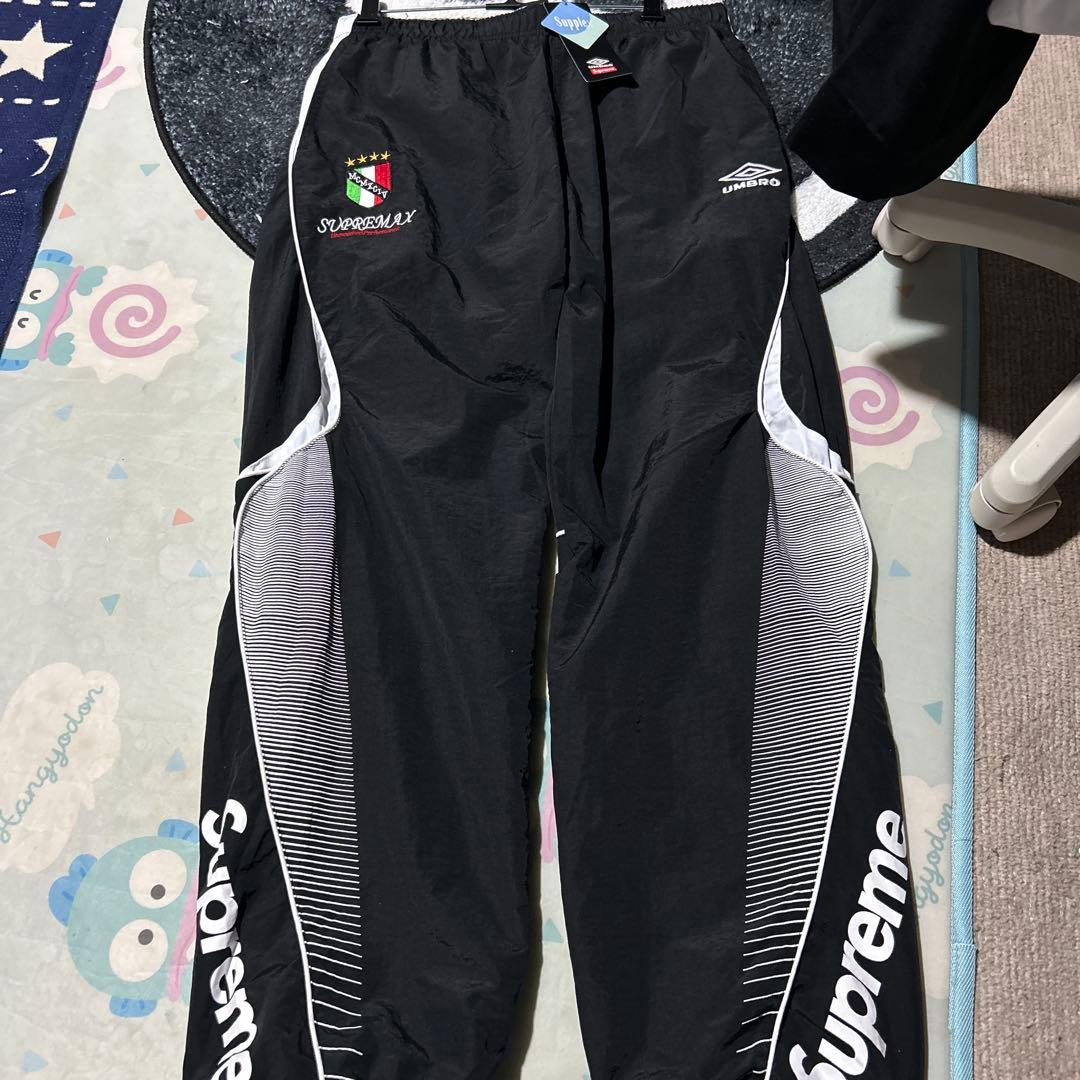Umbro Supreme コラボパンツ