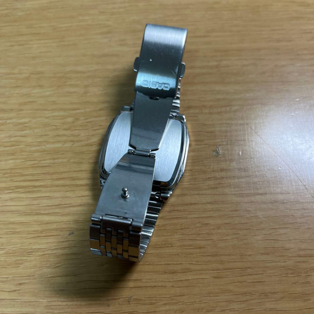 CASIO A1100 カシオ　デジタル　腕時計 シルバー