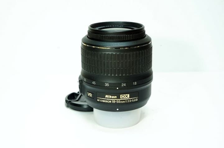 レンズ(ズーム) Nikon AF-S DX 18-55mm 3.5-5.6G VR