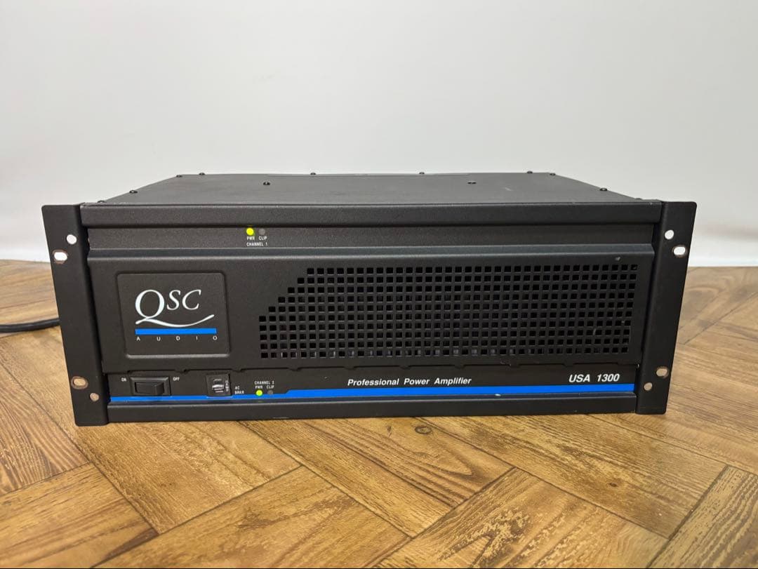 ふ*ま様 ◎動作品◎QSC AUDIO◎USA1300◎ステレオパワーアンプ