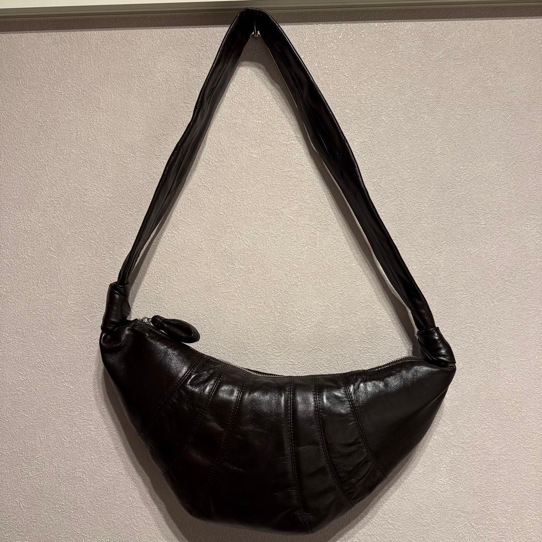 バッグ LEMAIRE MEDIUM CROISSANT BAG dark brown