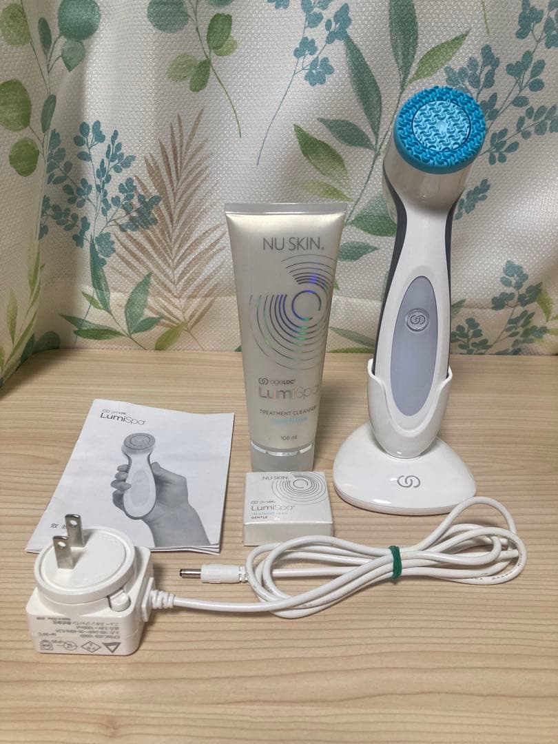NU SKIN genloc ルミスパ 美顔器&クリーム&付替用ヘッド　セット