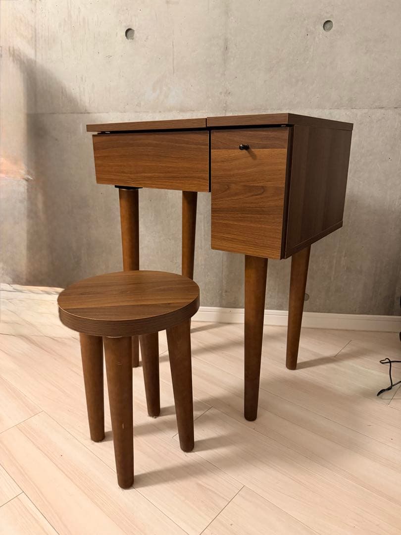 モダン木製ドレッサー（鏡付き）＋スツール セット