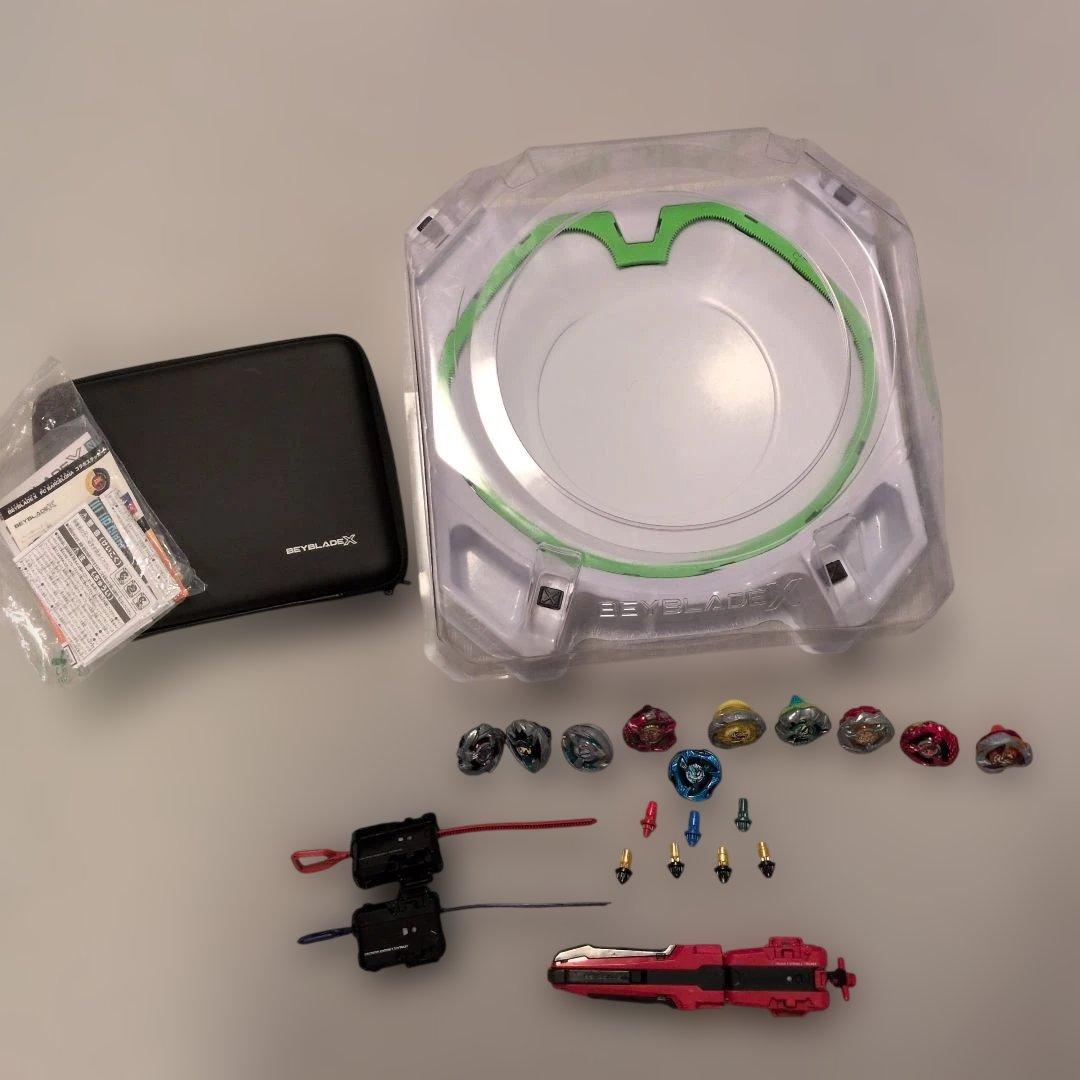 ベイブレードX まとめ売り エクストリームスタジアム＆ベイ10種＆専用ケース