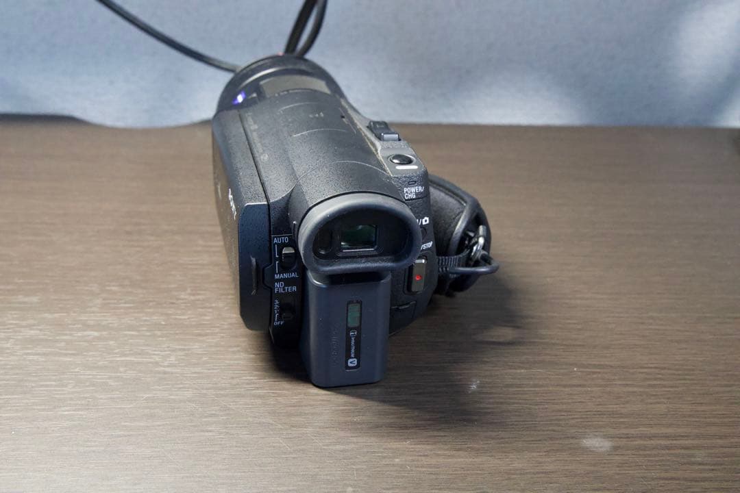 [土日限定値下げ中] SONY ハンディカム FDR-AX100