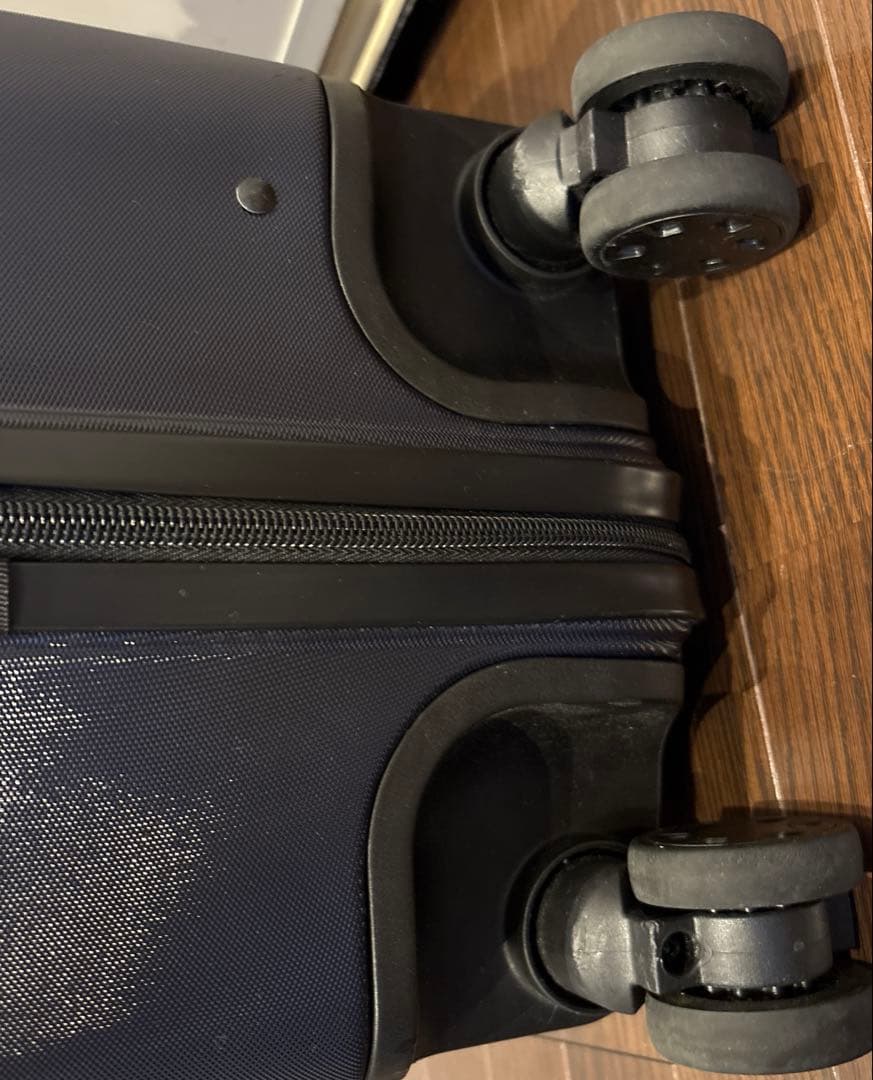 美品☆無印良品　バーを自由に調節できる　ハードキャリーケース（36L）黒