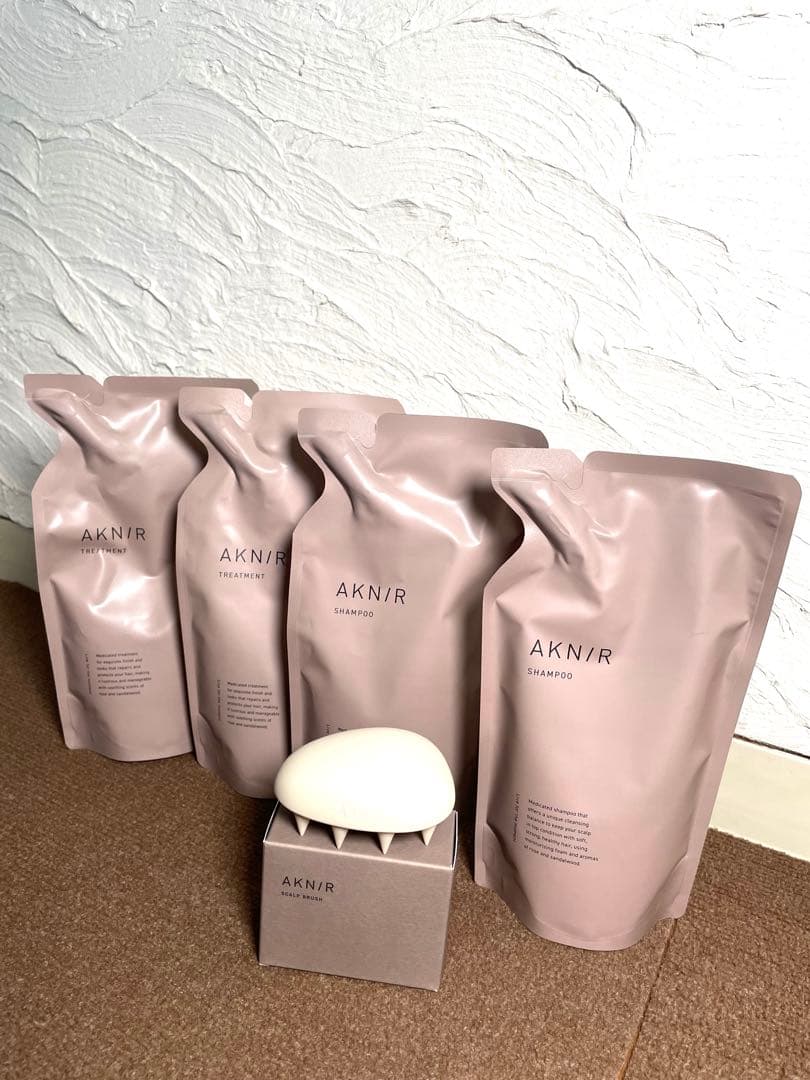 AKNIR シャンプー トリートメント各×2+スカルプブラシ通常価格20408円