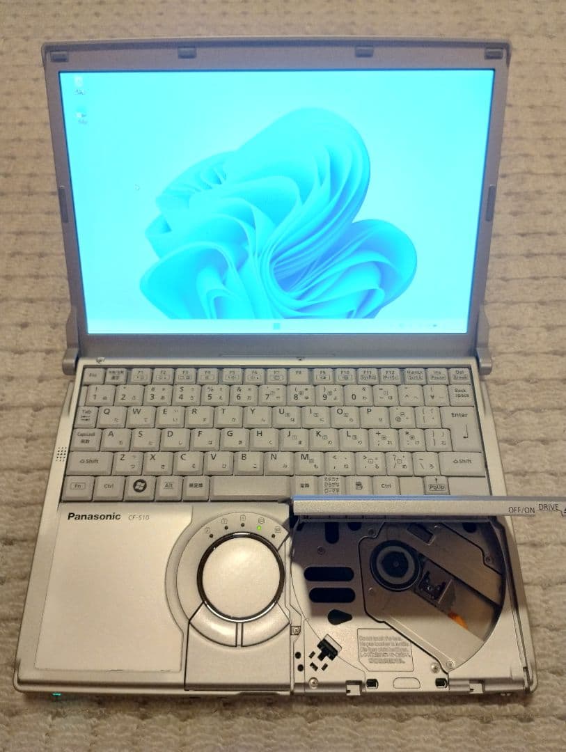 CF-S10 パナソニックノートパソコン （稼働ジャンク品）