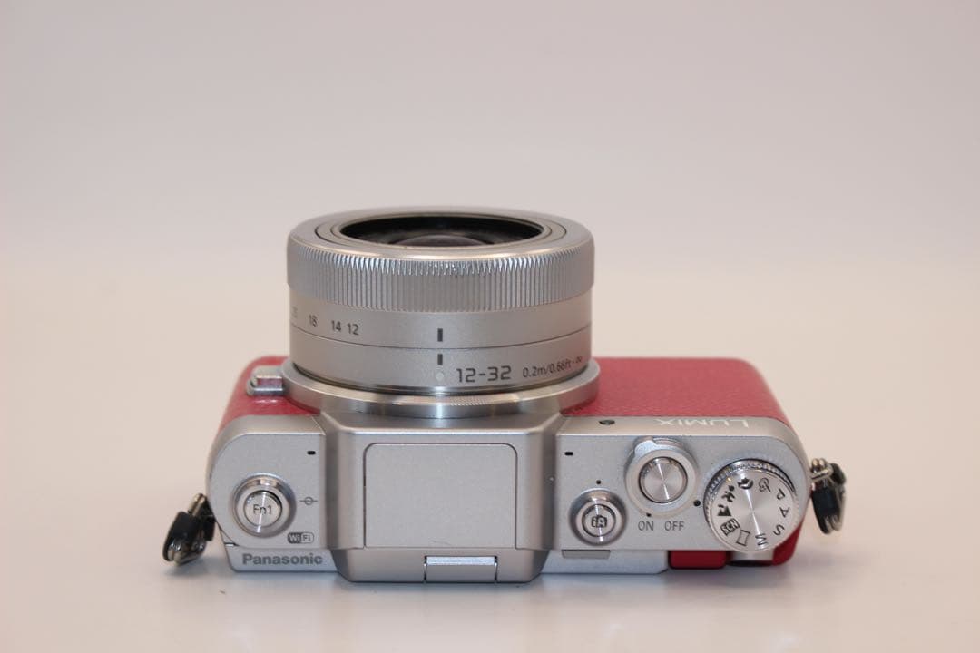 ★人気カラー★ショット数2910回★ LUMIX DMC-GF7 レンズキット