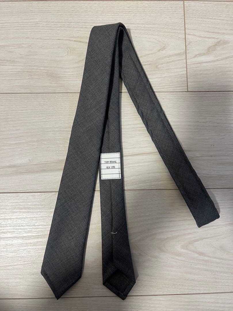 THOM BROWNE グレー ネクタイ　未使用