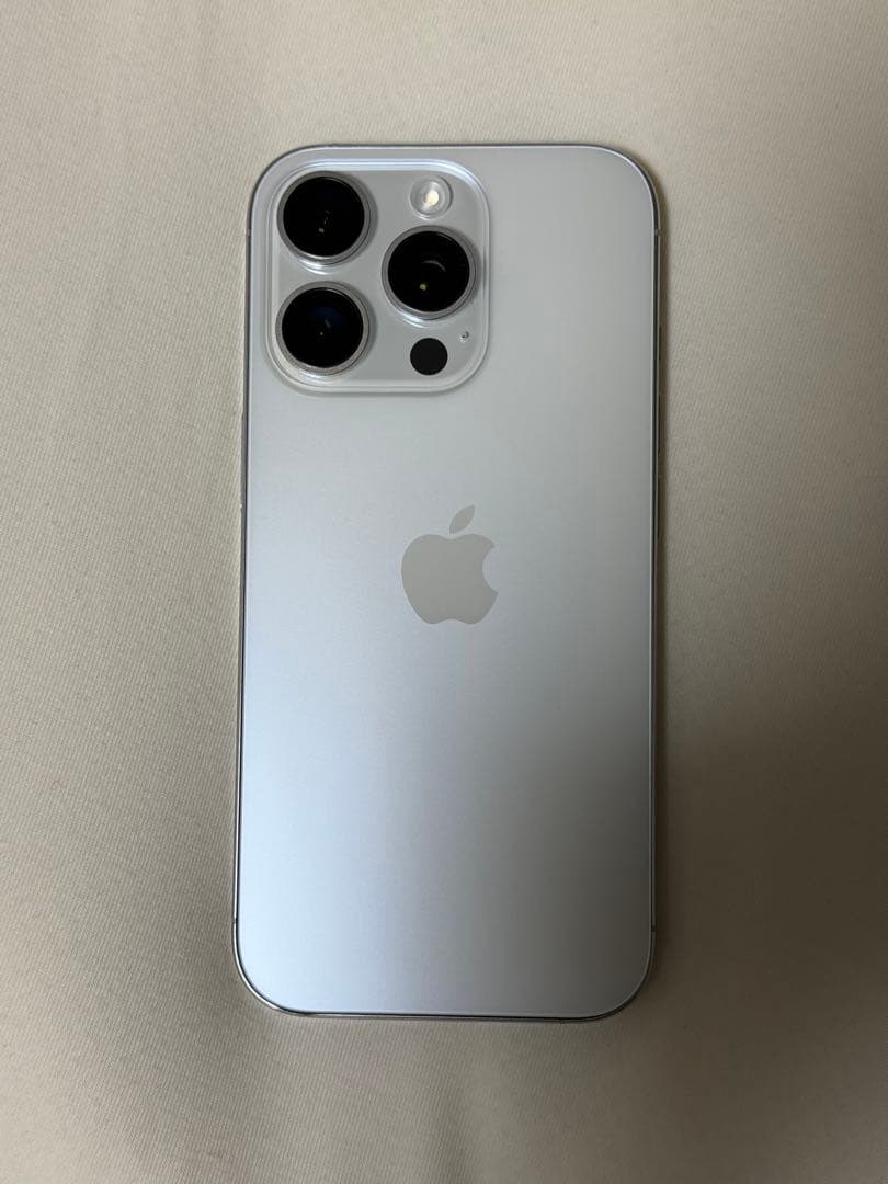 iPhone 16 Pro 256GB ホワイト【訳あり・Coachケース付】