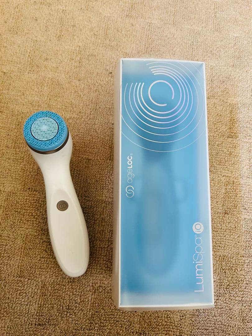 充電式　ケーブル有　LumiSpa 美顔器 ホワイト・ブルー