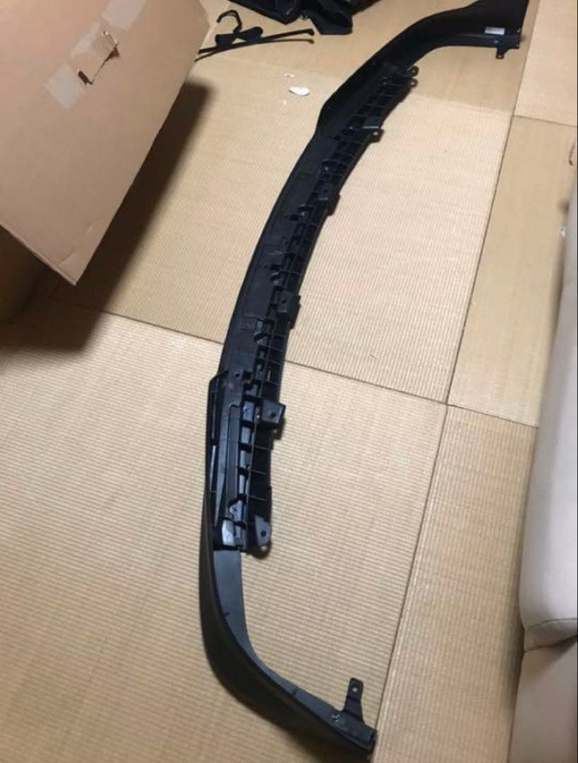 18クラウンアスリート後期 純正フロントスポイラー