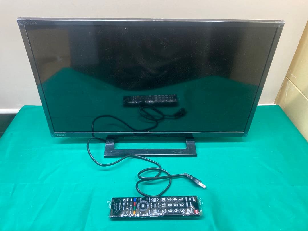 【中古】TOSHIBA　24インチTV　家電　2021年製 24S24