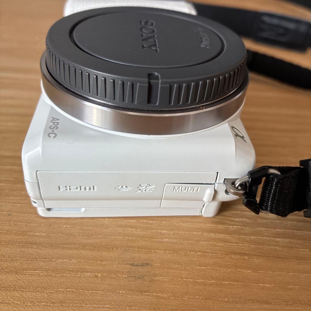 SONY α5100 ミラーレス一眼 本体と付属品