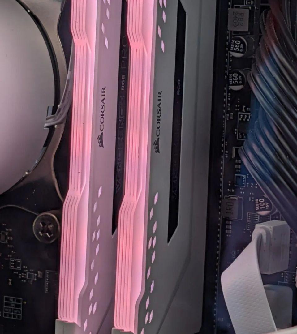 メモリー Corsair Vengeance RGB Pro 32GB DDR4-3200