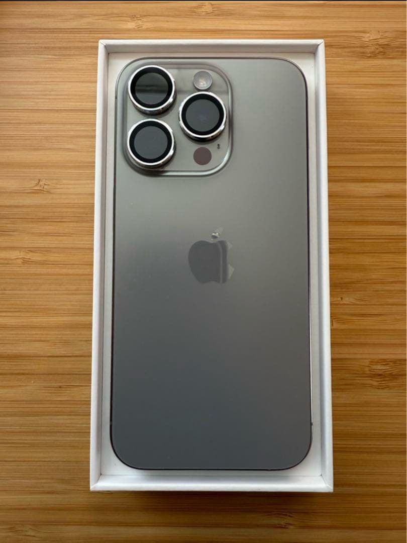 【良品】iPhone15 Pro 256GB SIMフリー