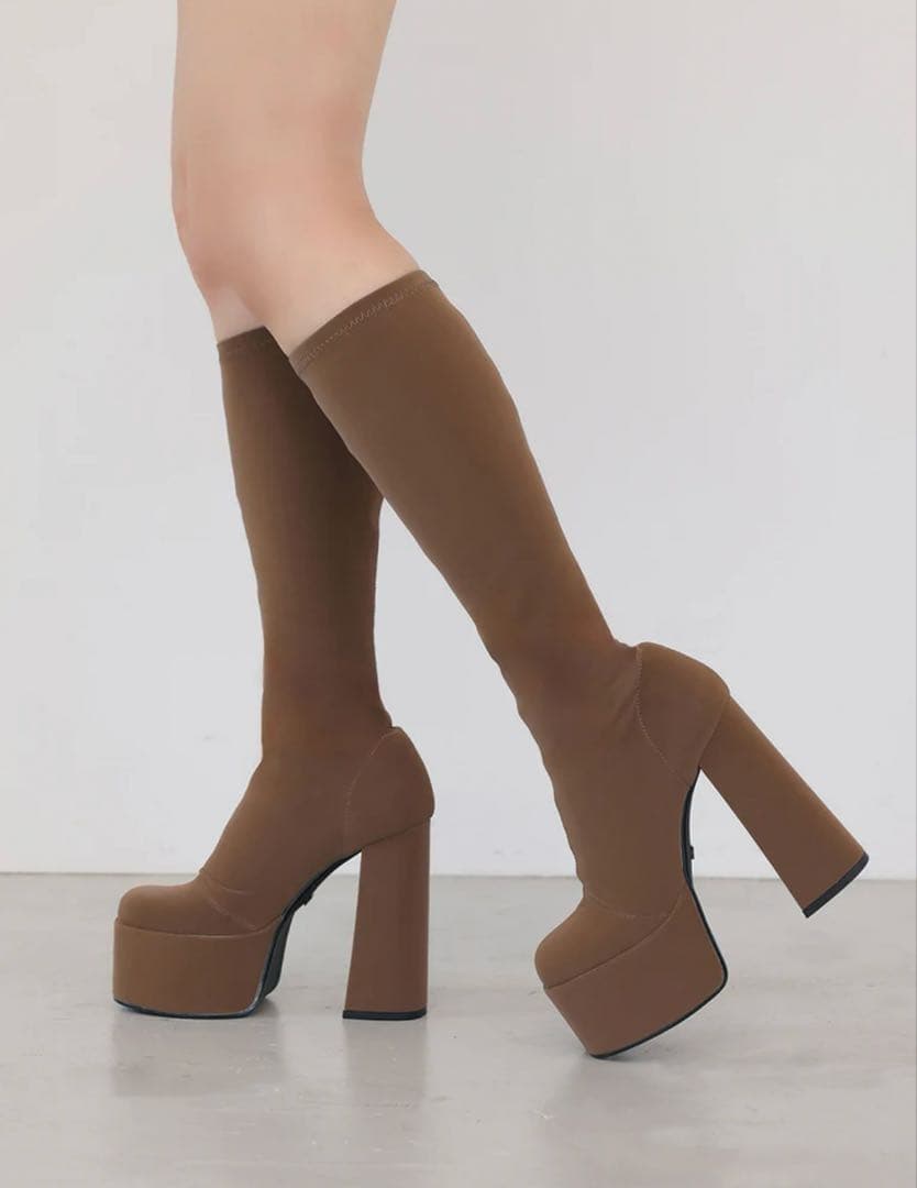 【完売商品・新品】ダーリッチ　ウルトラストレッチロングブーツ Mサイズ