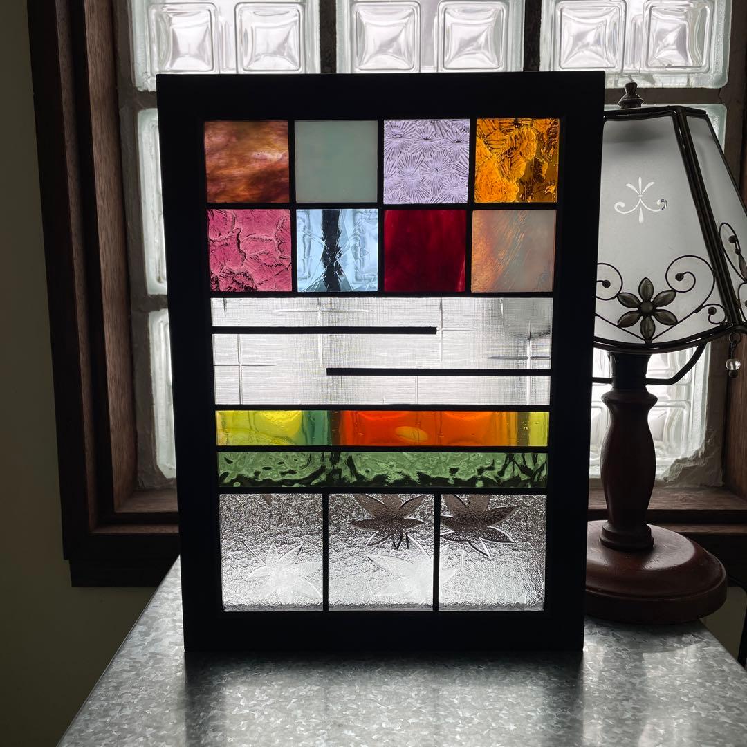 ステンドグラス　パネル　昭和レトロ　和モダン　障子