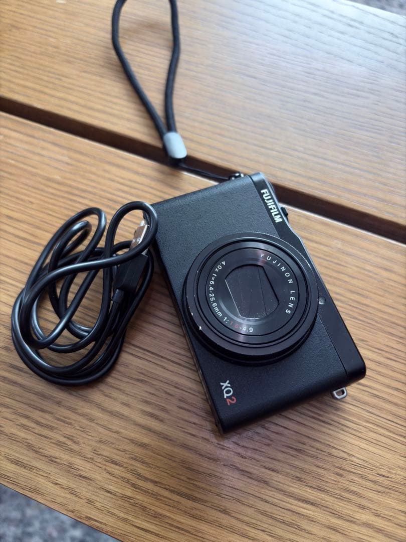 富士フイルム XQ2 コンパクトデジタルカメラ