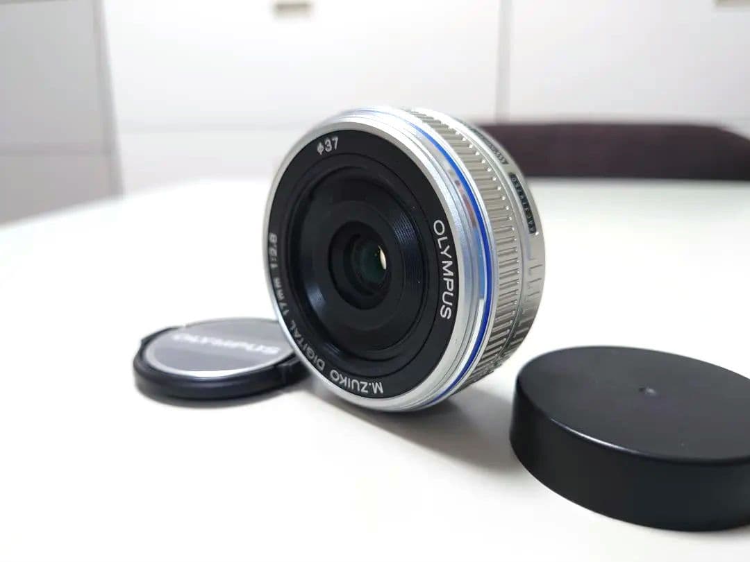 ❤️OLYMPUS 大人気の薄型パンケーキレンズ❤️ M.ZUIKO 単焦点