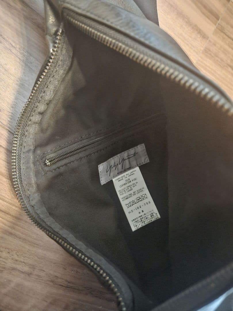 Yohji Yamamoto POUR HOMME 牛革 ショルダーバック