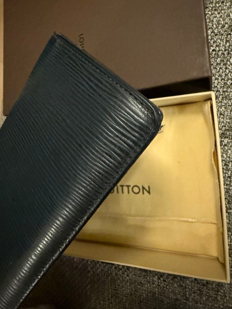 ルイ・ヴィトン 財布 LOUISVUITTON 長財布 エピ