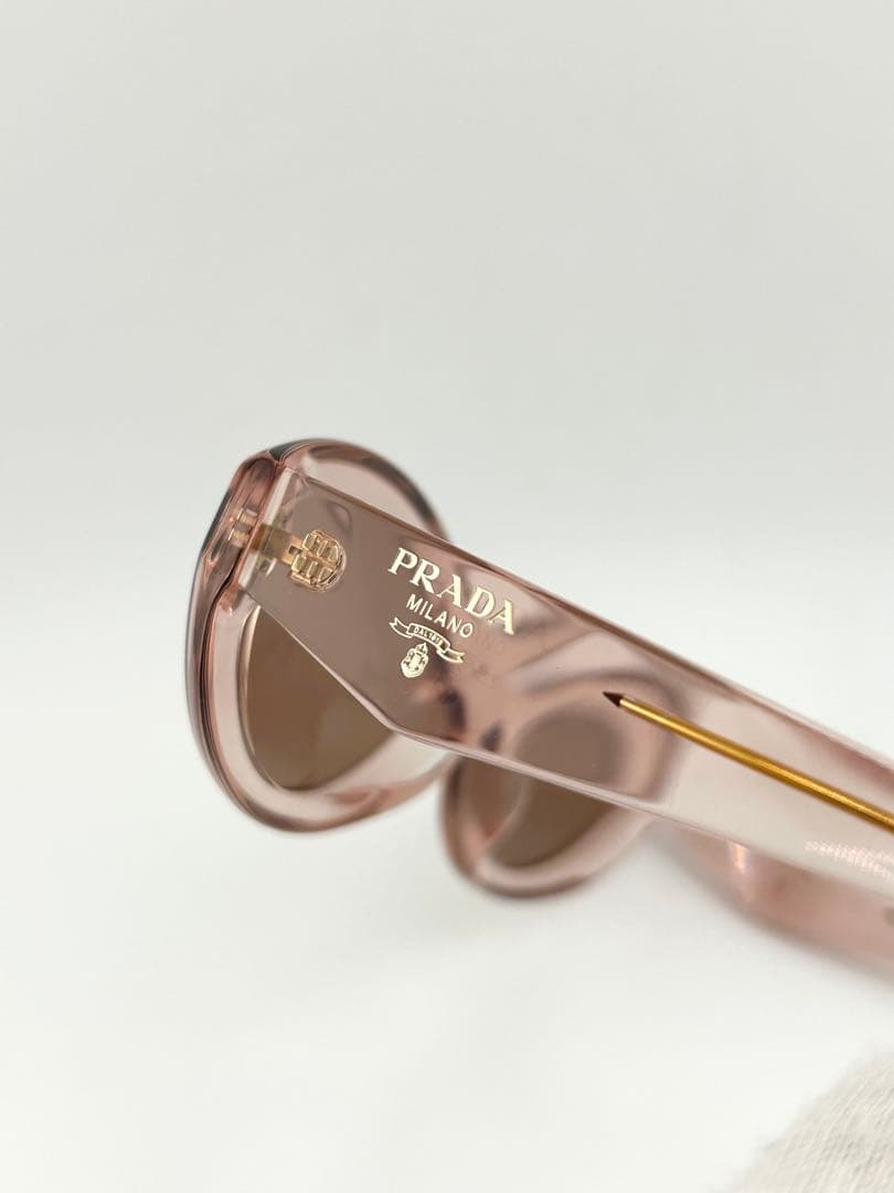 ✨極上美品・付属品完備✨　プラダ　サングラス　シンボルロゴ　キャットアイ　Y2K