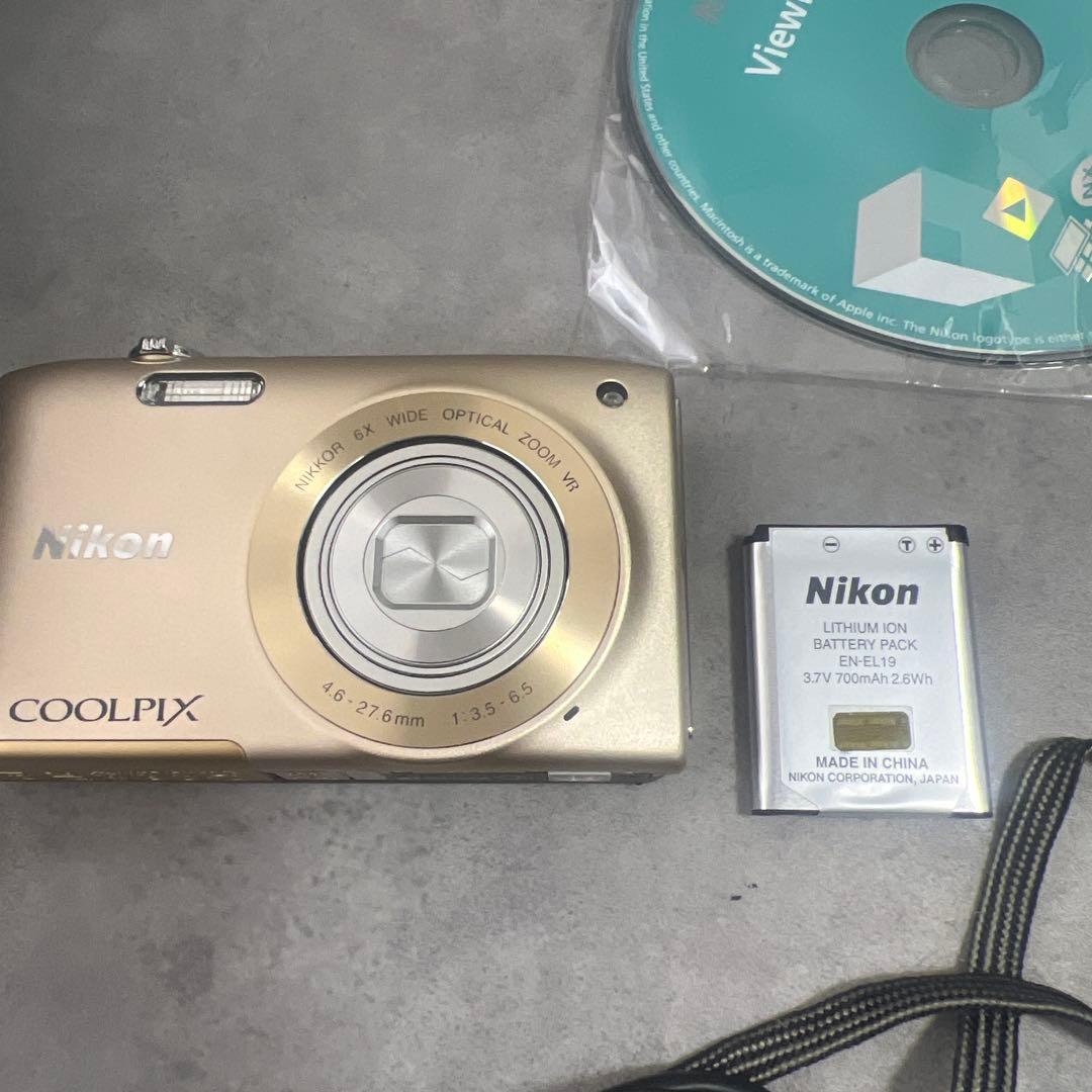 極美品 NICON COOIPIX S3300 ゴールド