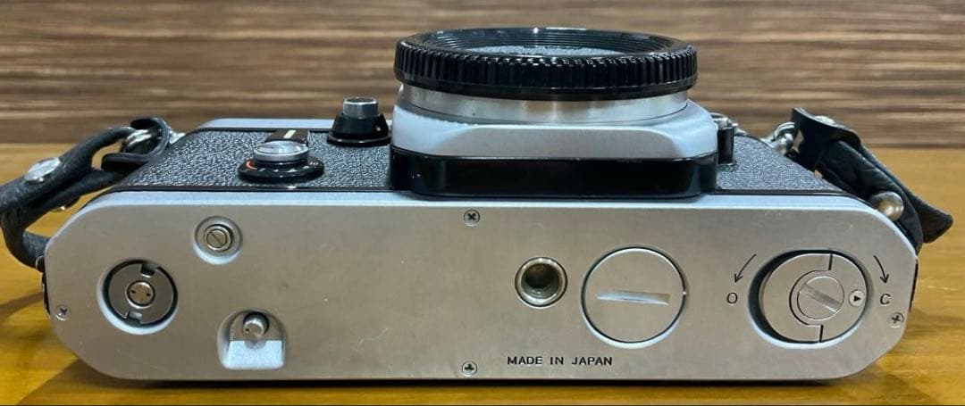 ニコン　F2　アイレベル　シルバー　35mm　フィルム一眼レフカメラ