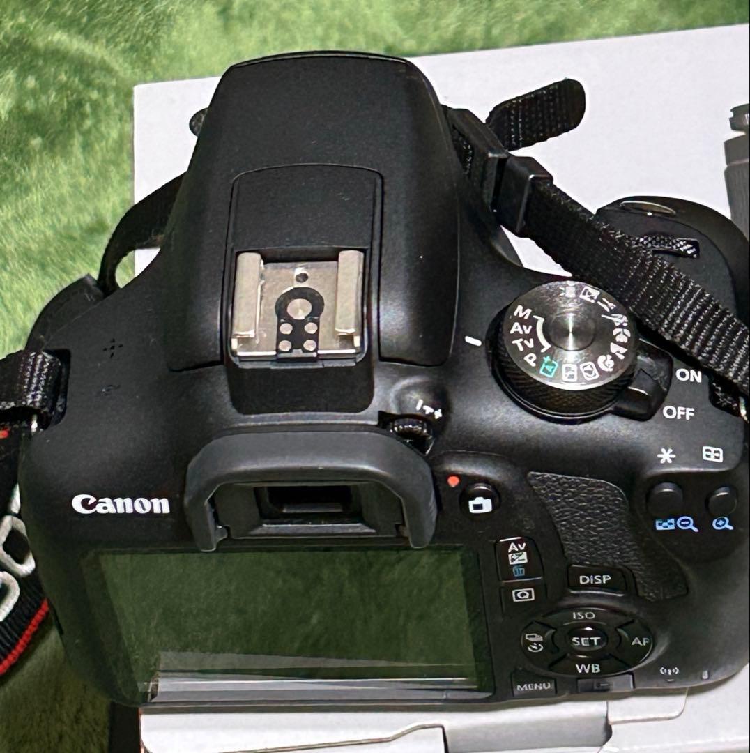 Canon EOS Kiss X90 本体とレンズキット