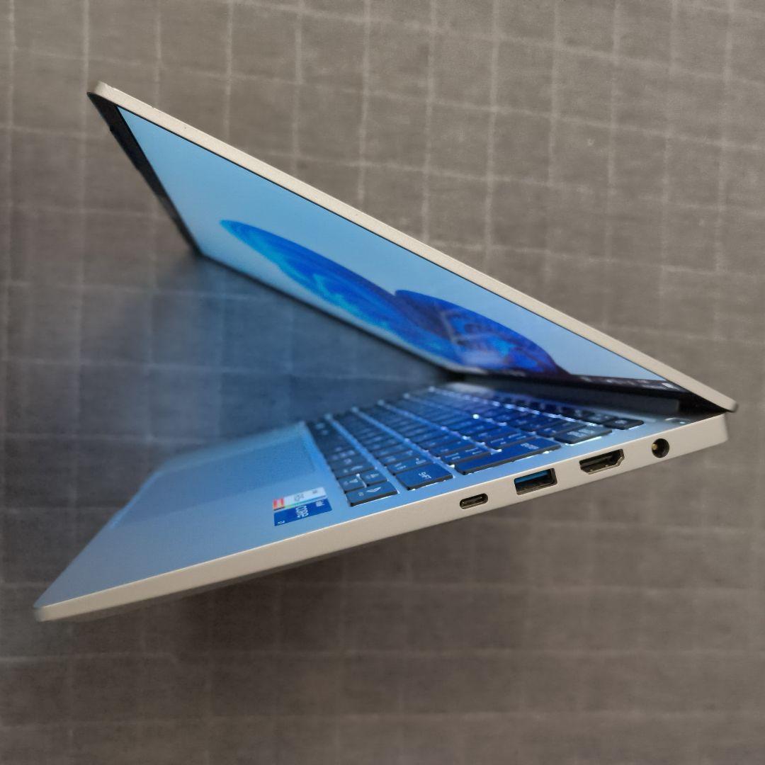 良好 軽量967g Mouse 爆速 11世代i7 16GB 512G 14型