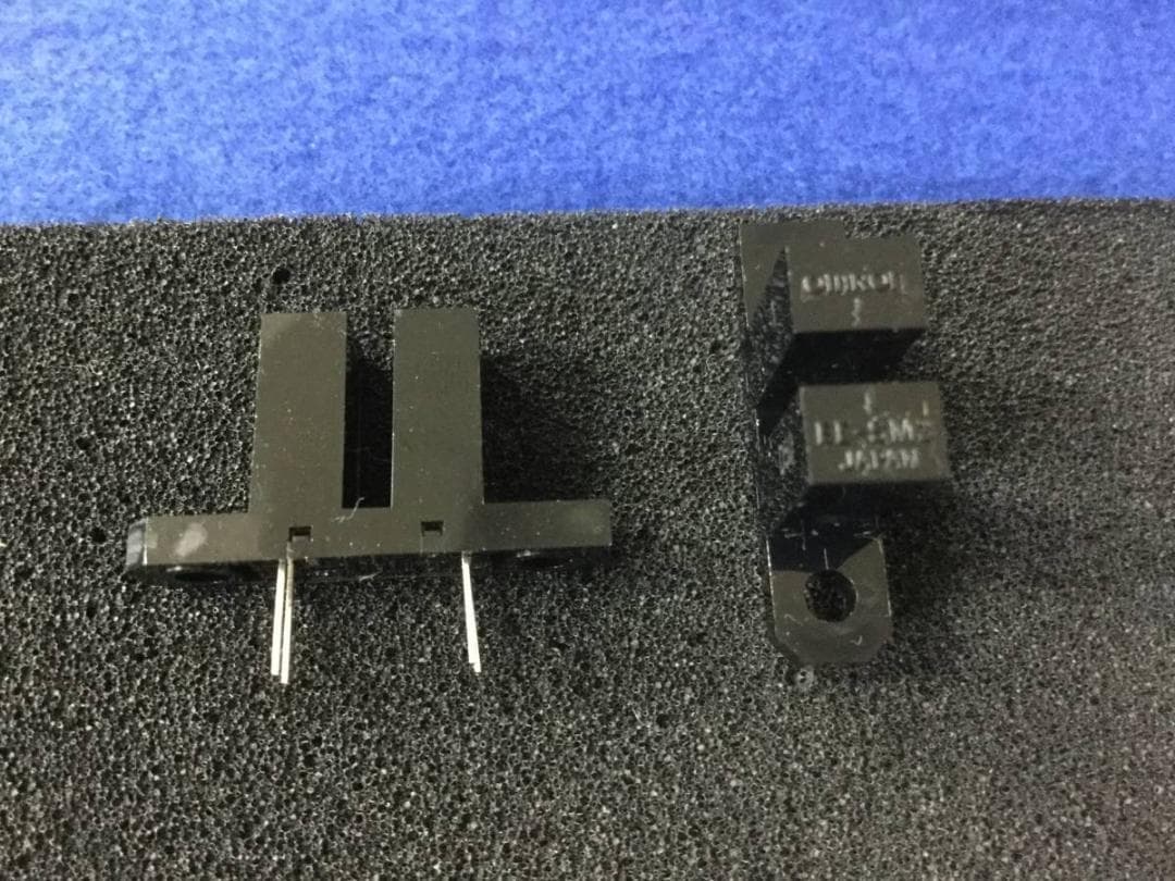 EE-SM3　オムロン フォトマイクロセンサー EESM3 ２００個