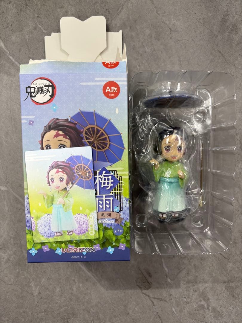 鬼滅の刃 中国限定竈門炭治郎海外限定　フィギュア　梅雨の日