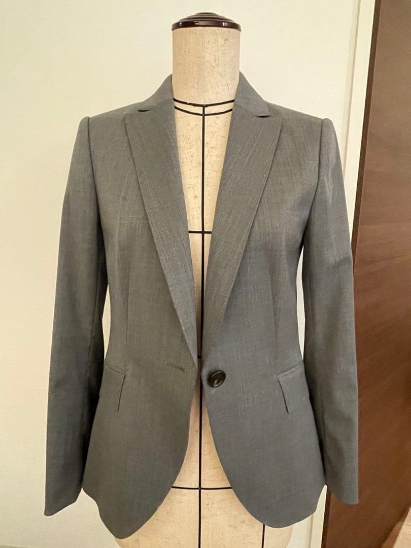 アンタイトル essential clue イタリア生地 スーツ　　サイズ1