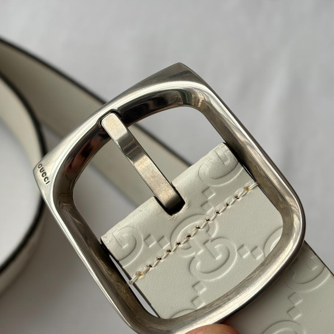 良品 GUCCI グッチ シマ レザーベルト 型押し ホワイト 80-85