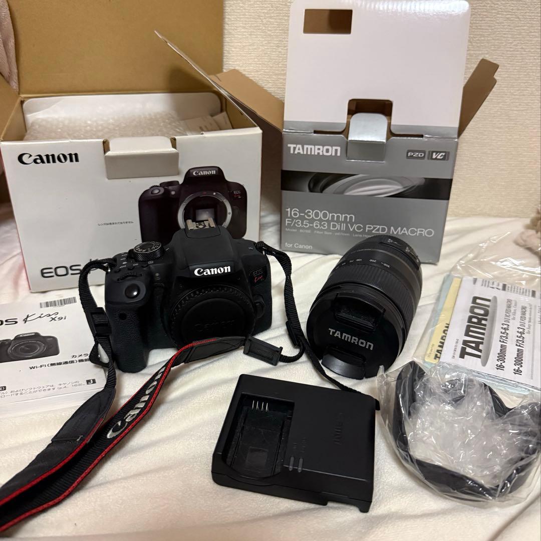 Canon EOS Kiss X9i デジタル一眼レフカメラとTamronレンズ
