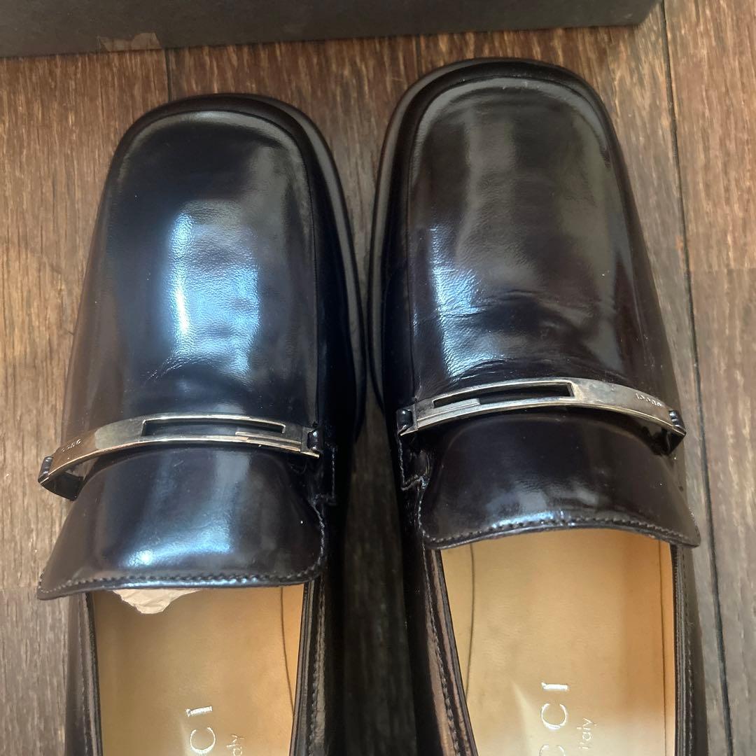 グッチのローファー