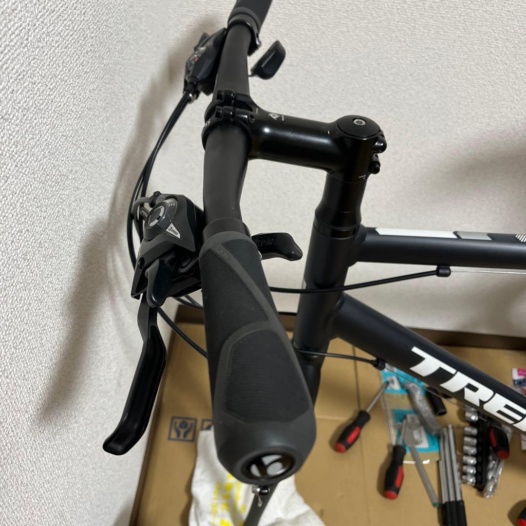 Trek FX2 2017年モデル　Matte Trek Black 20サイズ