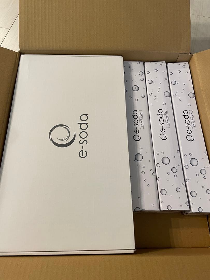 【新品未開封】e-soda ドリンク本体（ブロンズ）と炭酸ガスシリンダー3本